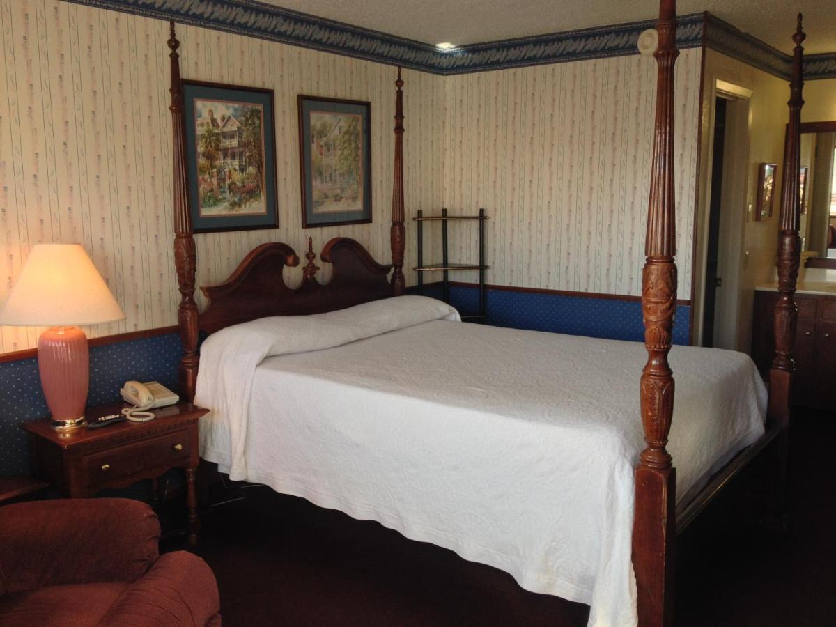 Warrick Plaza Inn Plainview Habitación foto